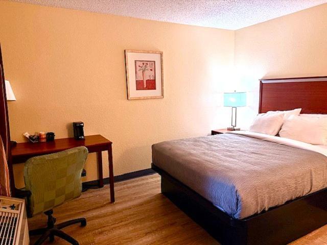 Quality Inn & Suites Golden - Denver West Lakewood Exterior foto