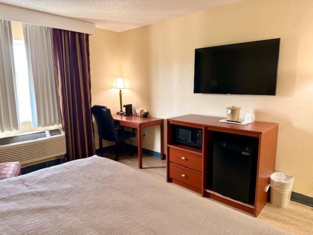 Quality Inn & Suites Golden - Denver West Lakewood Exterior foto